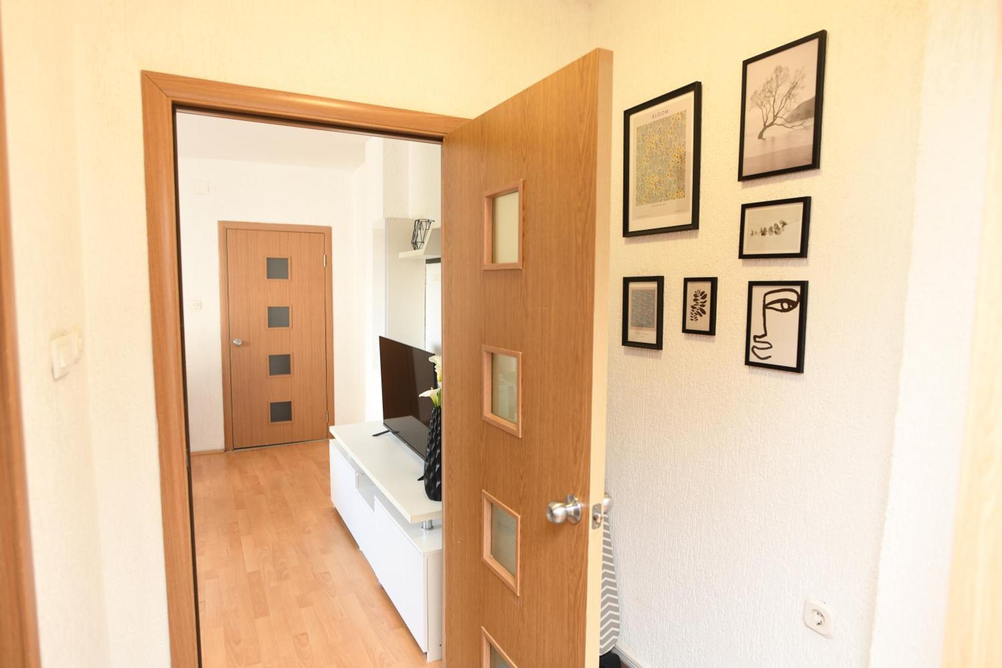 Cinema Vardar Apartment Скопье Экстерьер фото