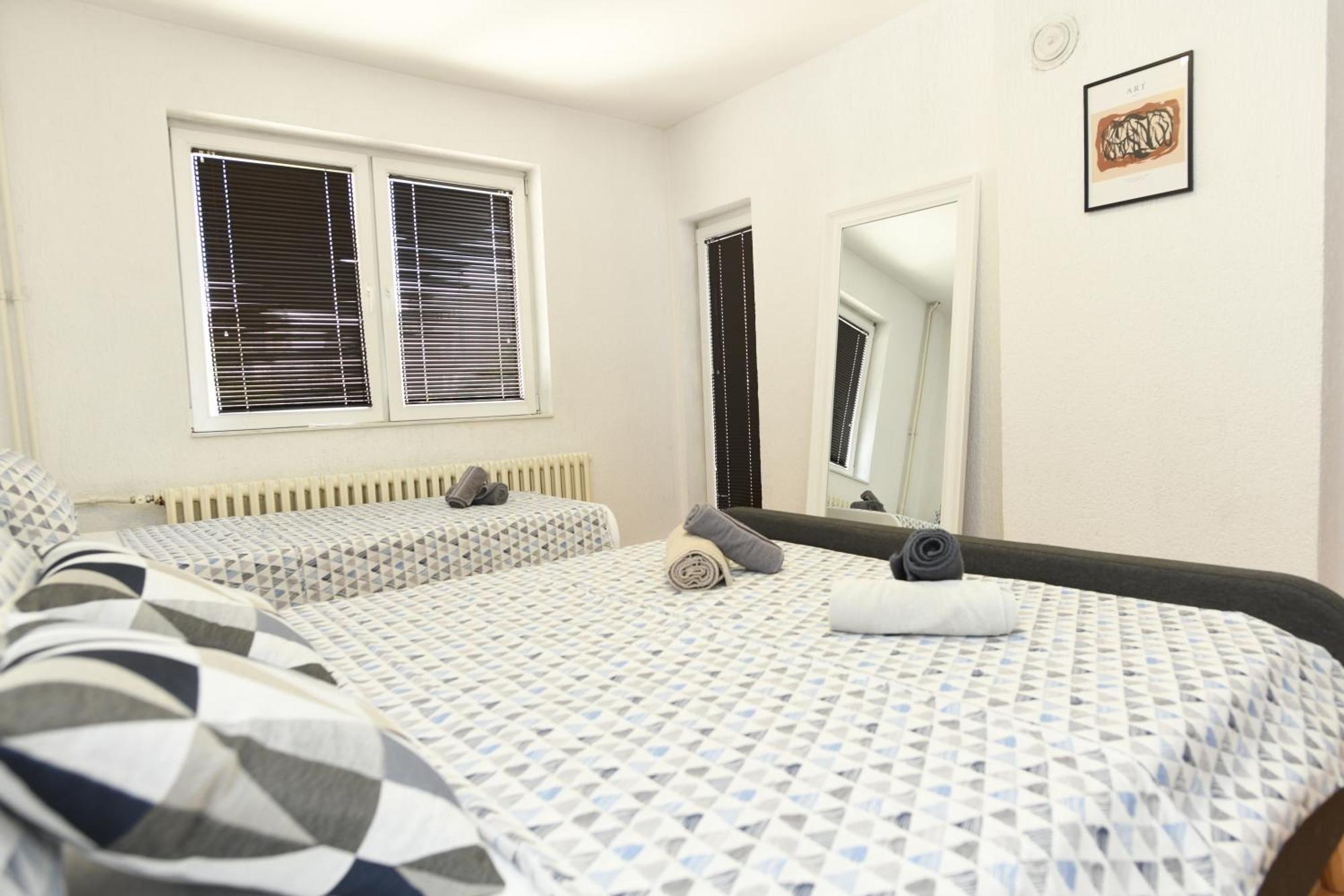 Cinema Vardar Apartment Скопье Экстерьер фото